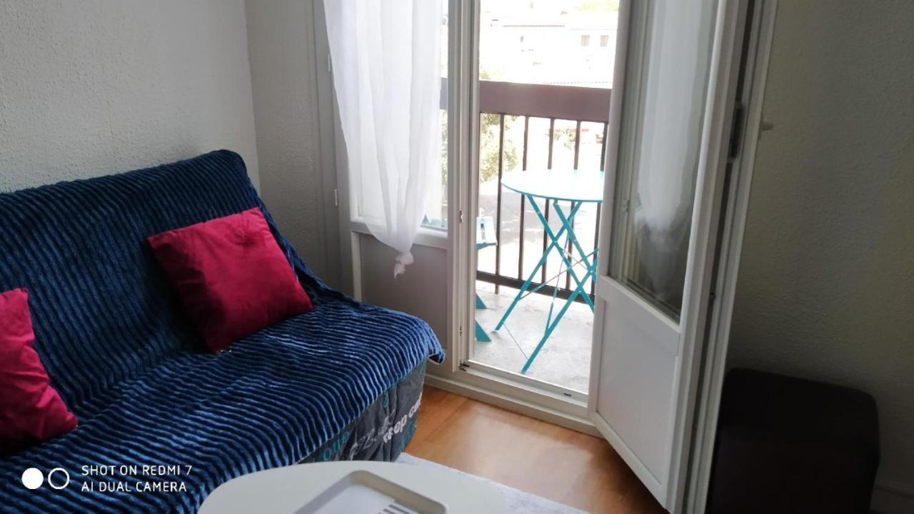 Apartment T2 Meuble Confort, Parking, Balcon,pres Parc Des Expositions, Stades