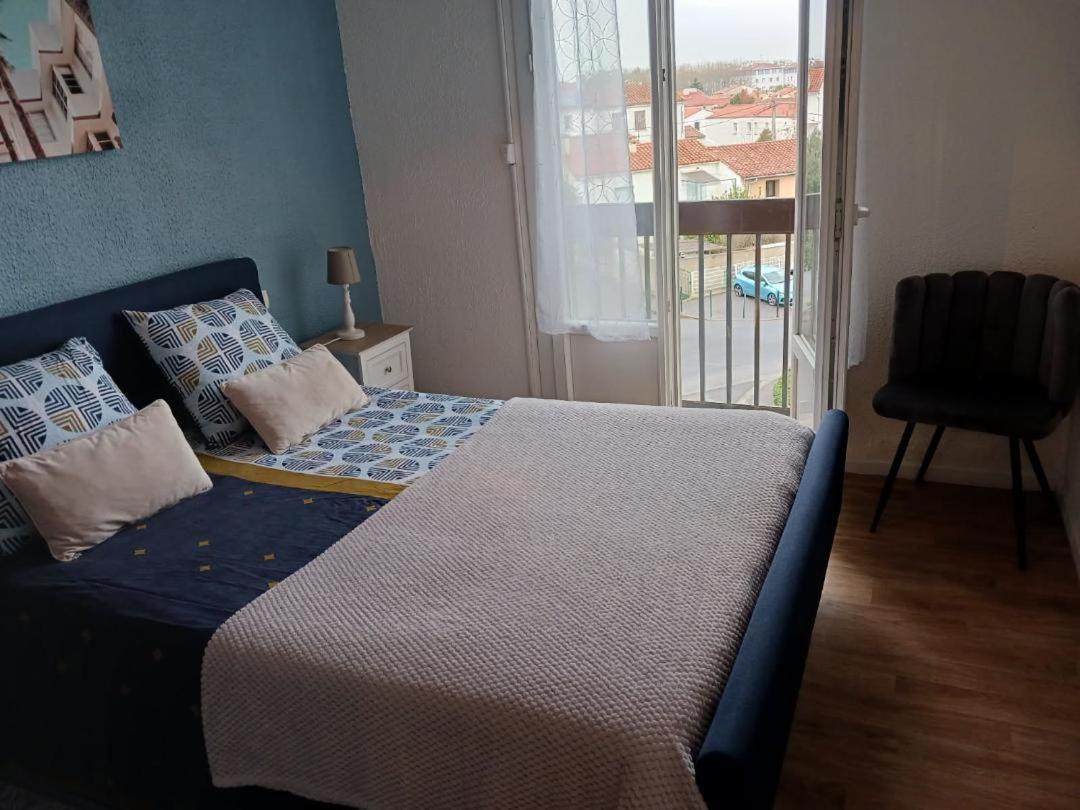 Apartment T2 Meuble Confort, Parking, Balcon,pres Parc Des Expositions, Stades